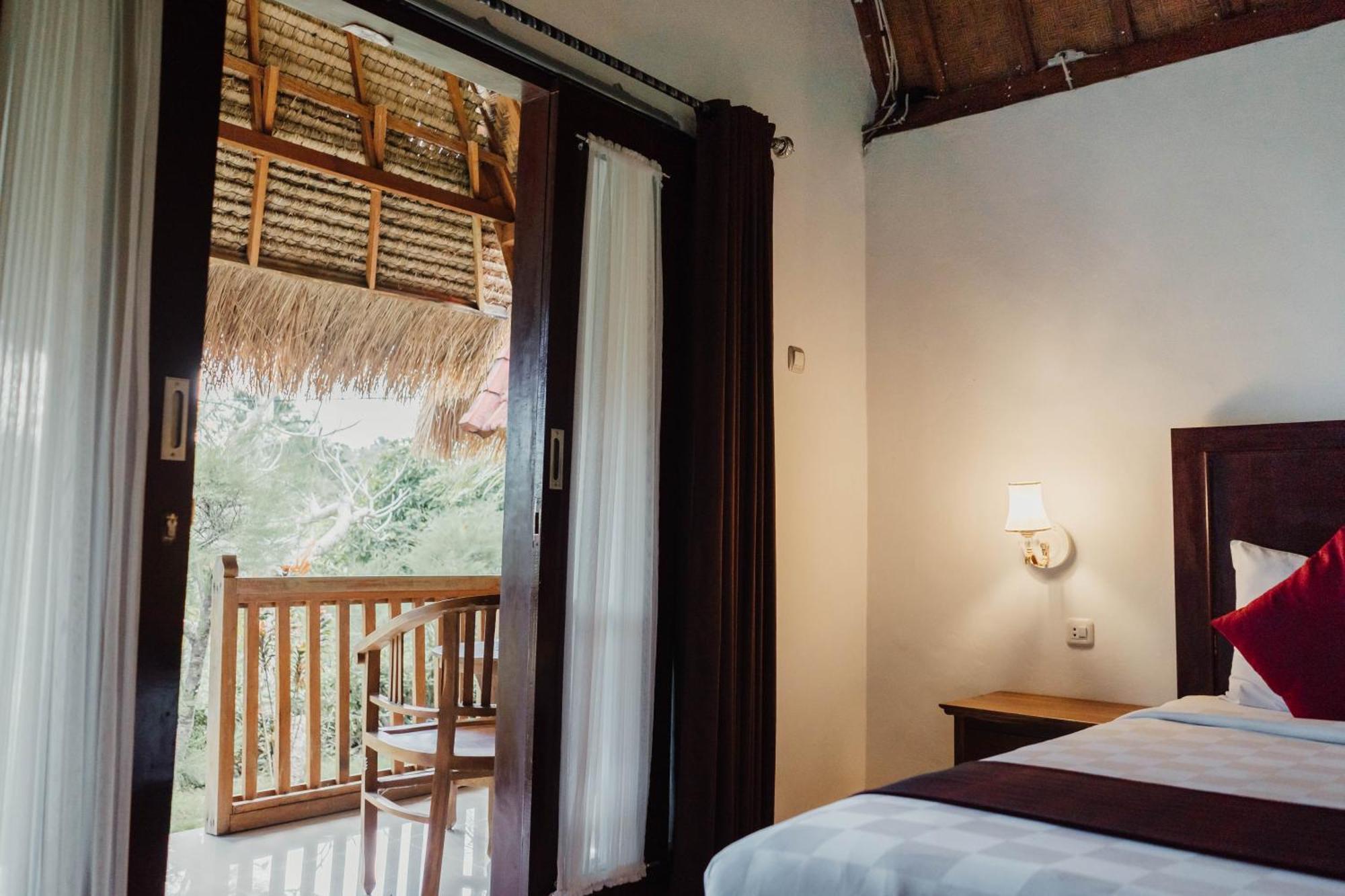 Temeling Jungle Inn Batumadeg Exterior foto